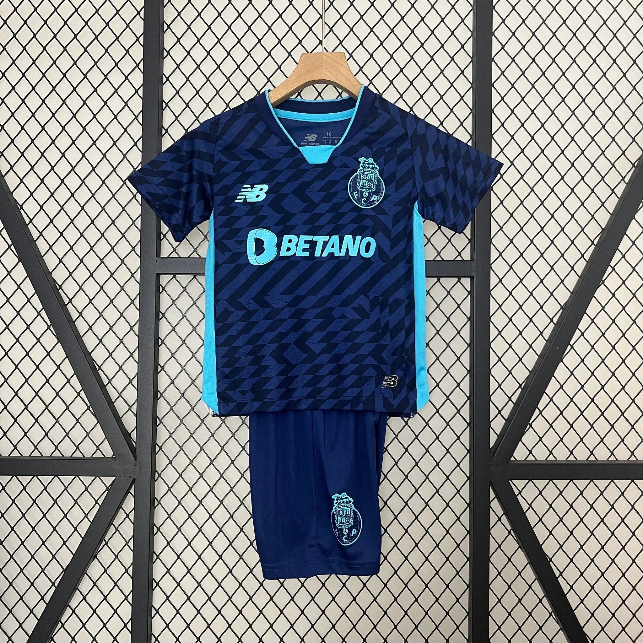 Kit Enfant Porto 2024-25