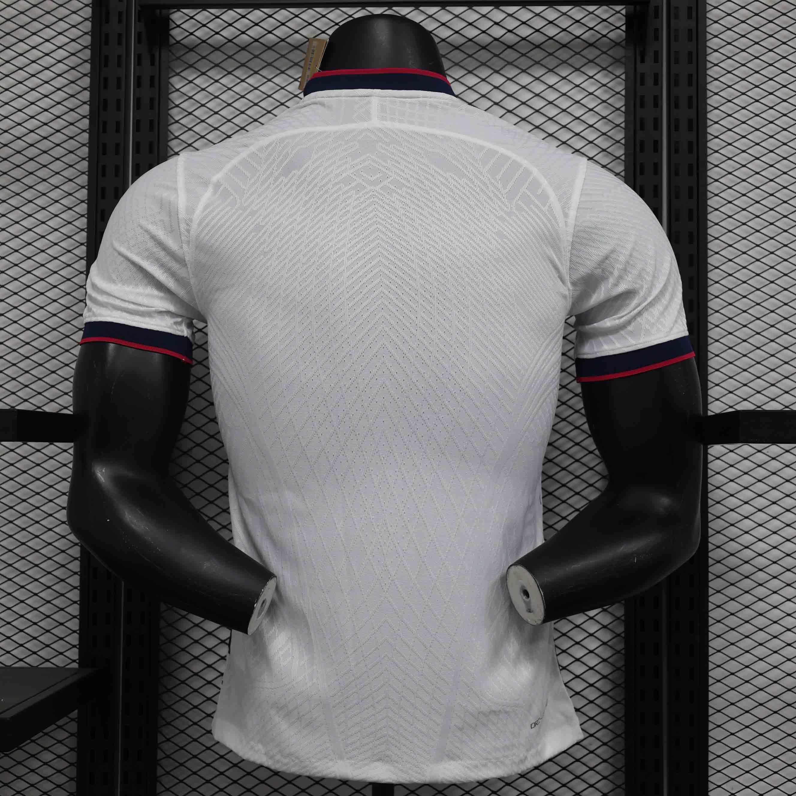 Maillot Tottenham concept 2024-25